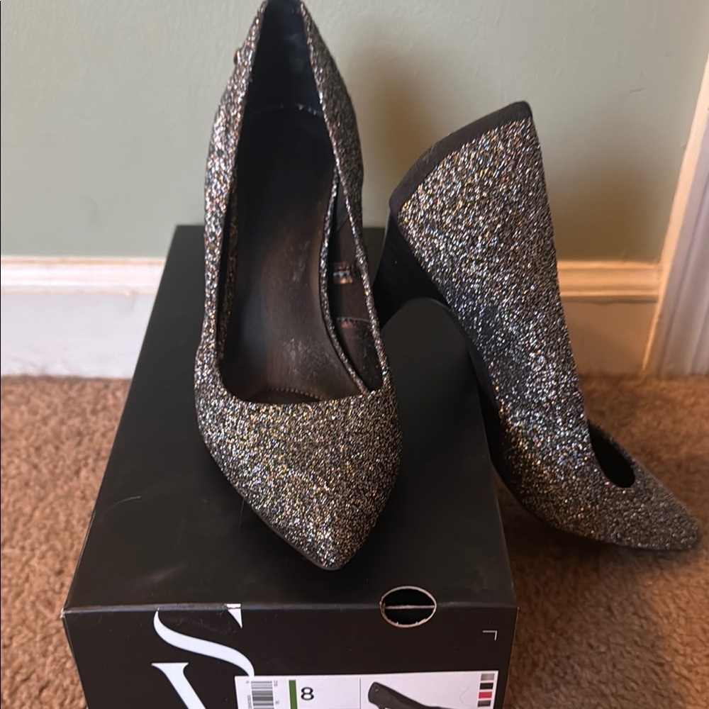 Simply Vera Vera Wang Silver Glitter High Heels
